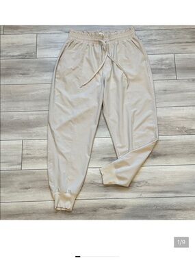 Abercrombie & Fitch Beige elastic waist drawstring pants size large